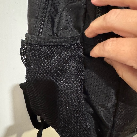 Reebok Black Backpack Sleek Design Durable - Picture 4 of 8